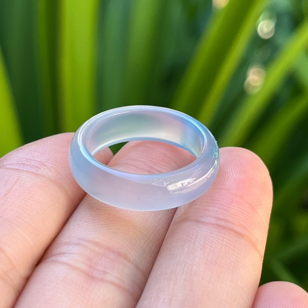 Size 7.25 translucent blue agate band ring 0226